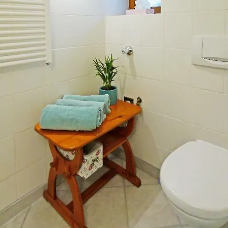 Апартаменты Apartment Close To Nature Lake And Starnberg *